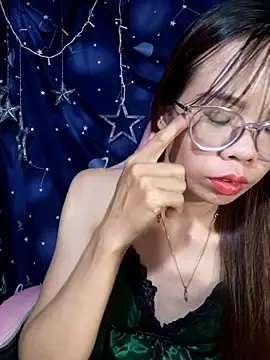   Mai-love19   online show from October 19, 2025, 1:01 pm