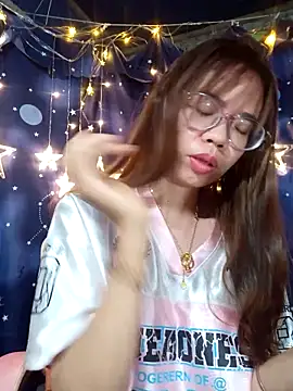   Mai-love19   online show from March 8, 2026, 12:19 am