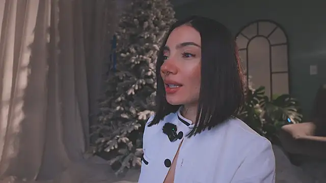 AmyArmstrong online show from January 14, 2026, 11:09 pm