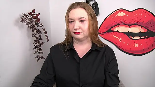 Snapshot of LaraDream chatting on February 3, 2026, 1:27 pm LaraDream online show from February 3, 2026, 1:27 pm