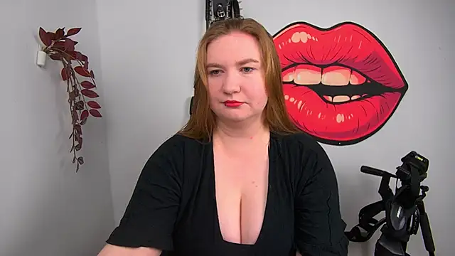 LaraDream online show from June 3, 2026, 2:55 pm