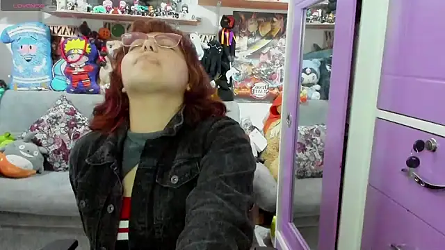 soficammy online show from December 7, 2024, 1:25 am