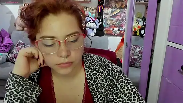 soficammy online show from December 18, 2024, 2:21 am