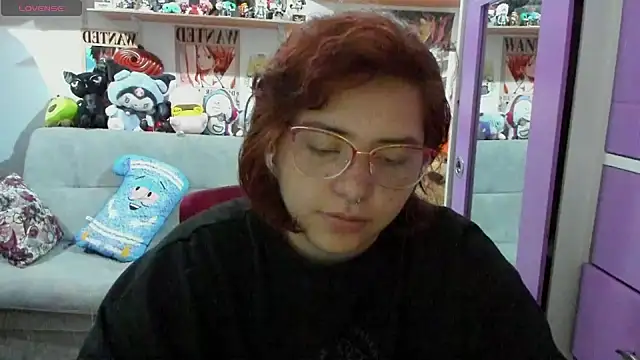 soficammy online show from December 27, 2024, 11:31 pm