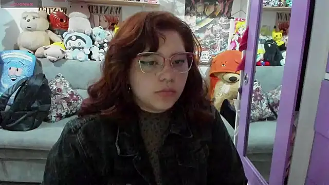 soficammy online show from February 5, 2025, 2:40 am