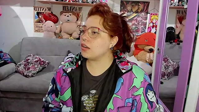 soficammy online show from February 21, 2025, 3:12 am