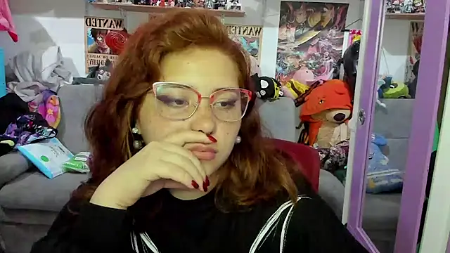 soficammy online show from March 4, 2025, 10:49 pm