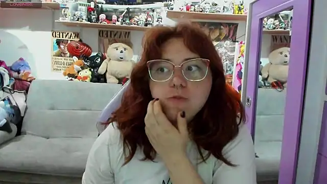 soficammy online show from March 17, 2025, 10:28 pm