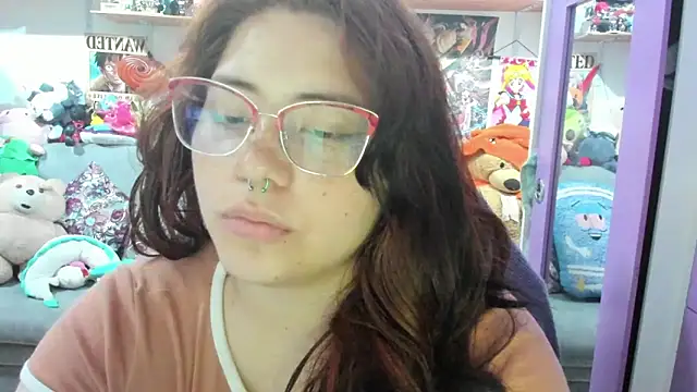 soficammy online show from September 17, 2025, 9:16 pm