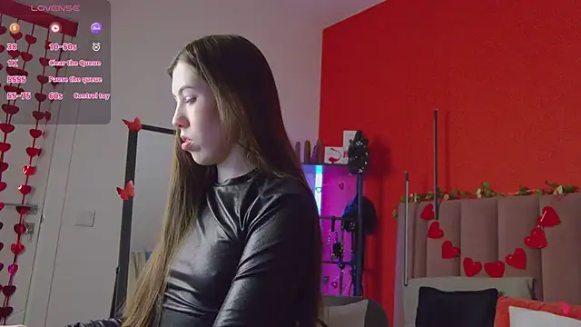 Snapshot of SweetySonya chatting on March 4, 2026, 1:44 am SweetySonya online show from March 4, 2026, 1:44 am