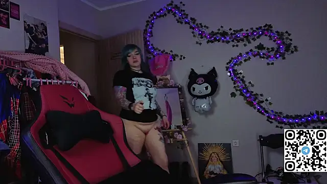 Silvia Santorskii online show from April 18, 2026, 7:45 am