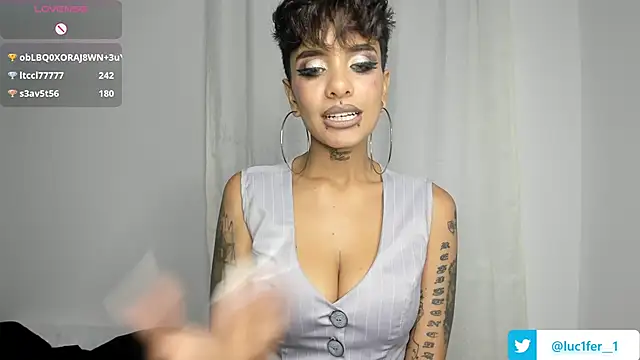 Snapshot of luci_fer_devil chatting on February 4, 2025, 8:02 am luci fer devil online show from February 4, 2025, 8:02 am