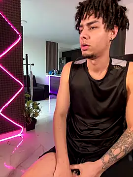 bigryann23 online show from November 22, 2025, 10:31 pm