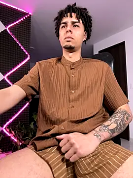 bigryann23 online show from November 27, 2025, 2:35 am